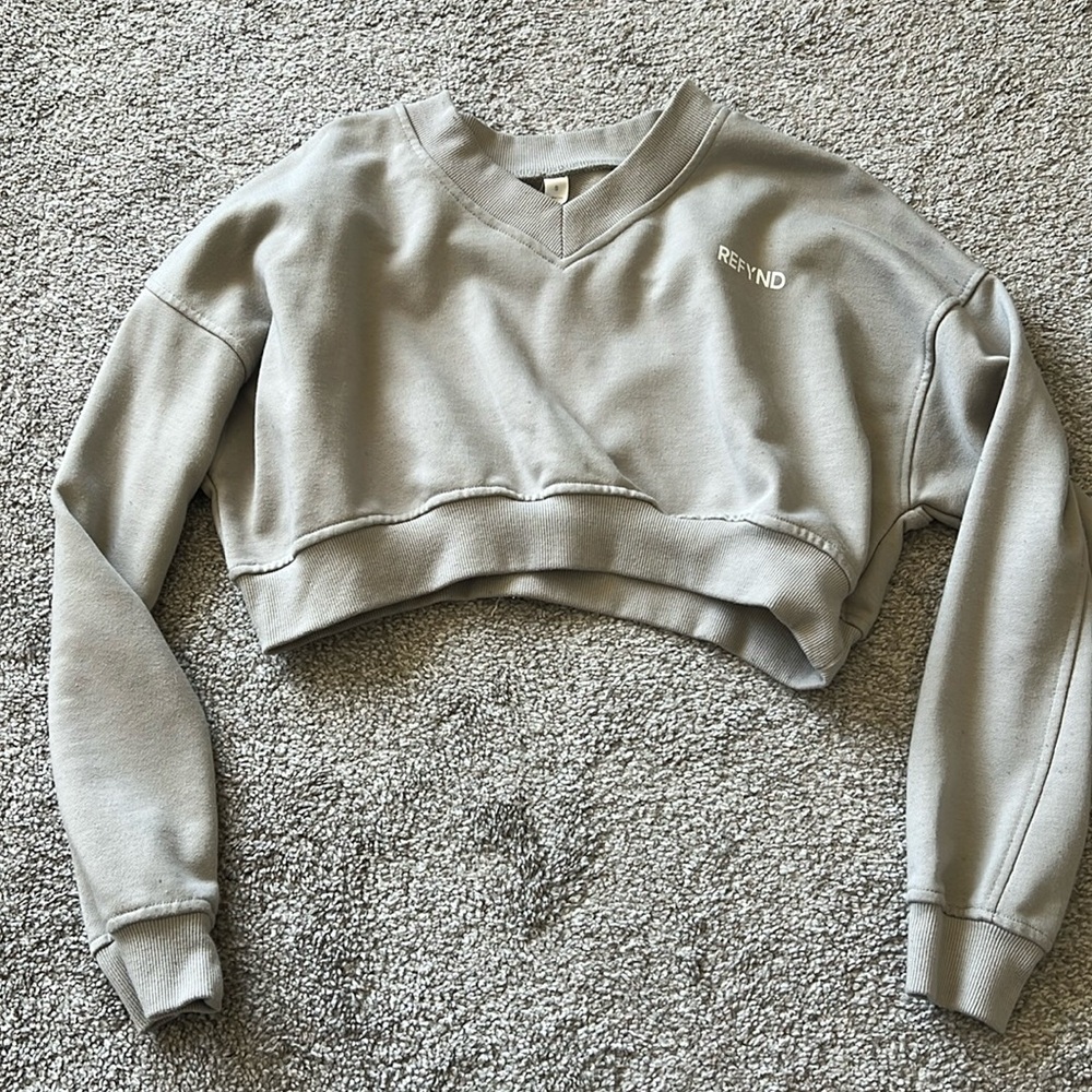 Refynd Cropped Sweater